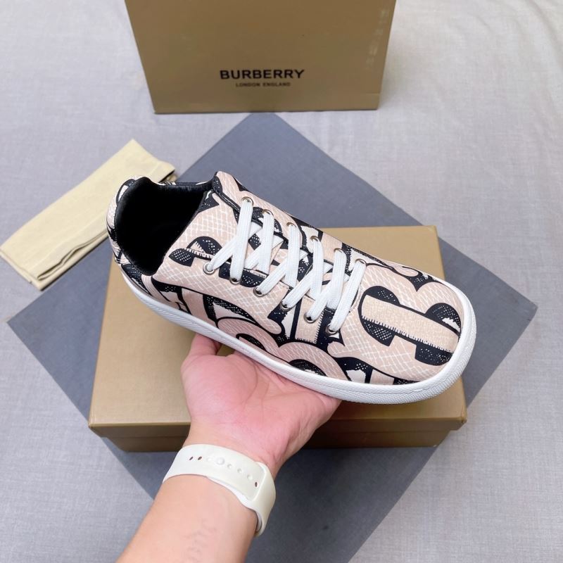 Burberry Low Shoes